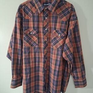Wrangler Men's Plaid Shirt - Blue and Red